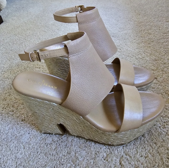 Cole Haan Nike air 8.5B women's Wedge sandle shoes beige leather platform - Picture 4 of 11